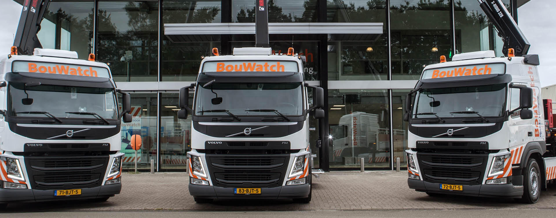 BouWatch breidt uit met drie Volvo FM 330-trucks