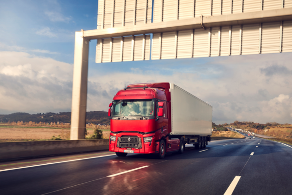 Nijwa-Renault-Trucks-T-highway Nijwa-Renault-Trucks-T-highway